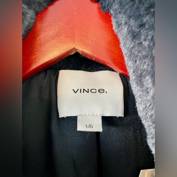 VINCE Faux Fur Bomber Zip Jacket 🖤 - Picture 10 of 10